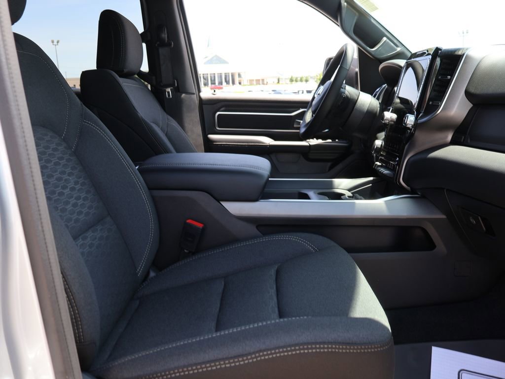 New 2026 RAM 1500 Big Horn AWD/4WD image 9