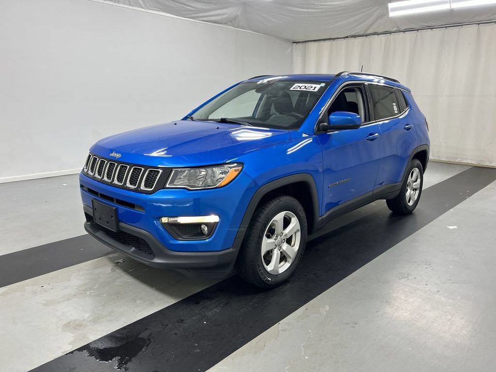 Used 2021 Jeep Compass Latitude w/ Sun and Sound Group AWD/4WD image 5