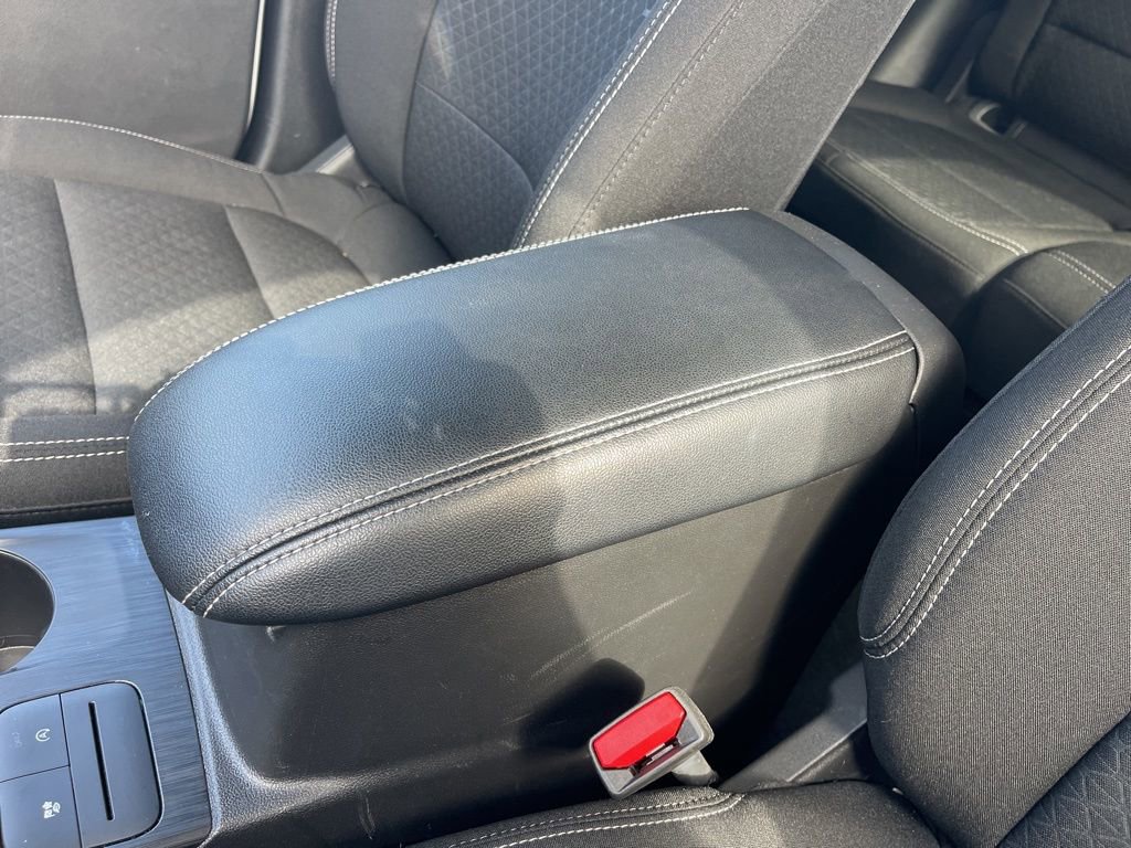 Used 2025 Ford Escape Active image 17