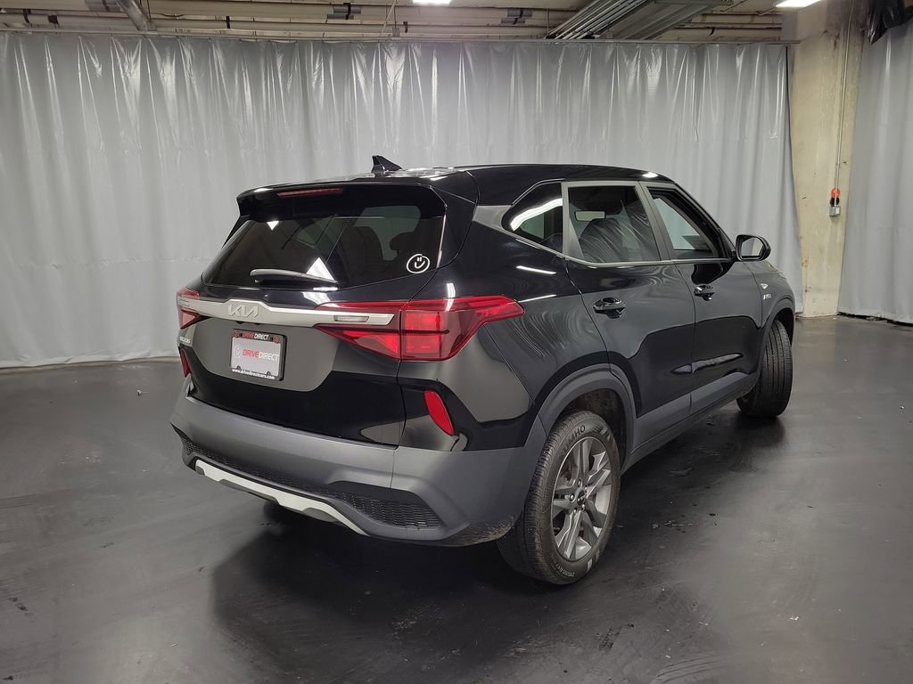 Used 2022 Kia Seltos LX AWD/4WD image 8