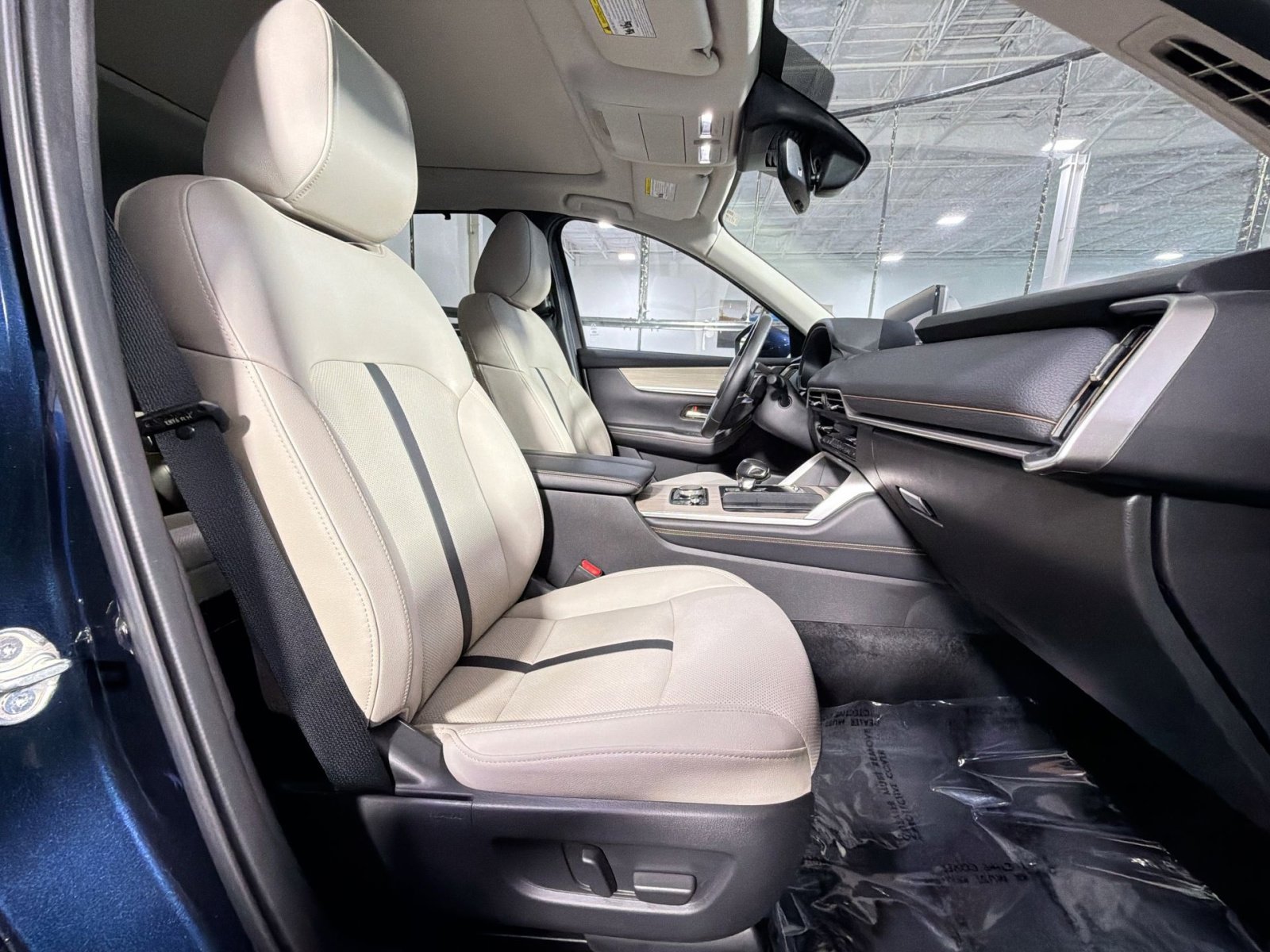 Used 2024 MAZDA CX-90 Plug-In Hybrid w/ Premium Pkg AWD/4WD image 26