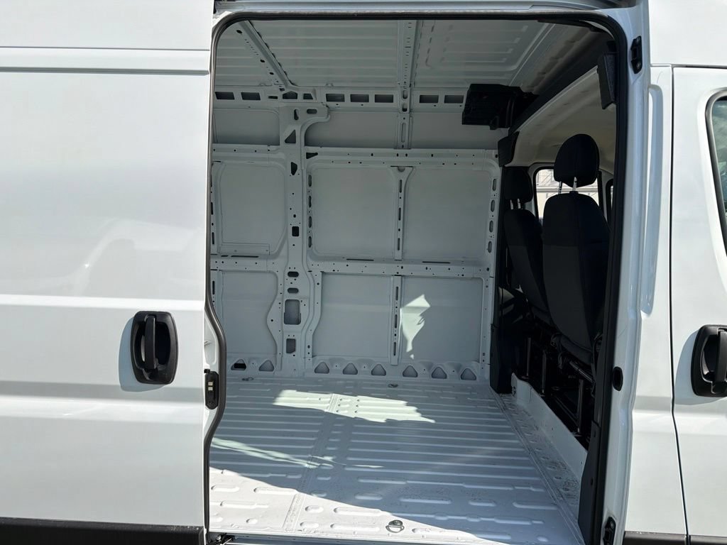 New 2027 RAM ProMaster 2500 w/ Safety Group FWD image 7