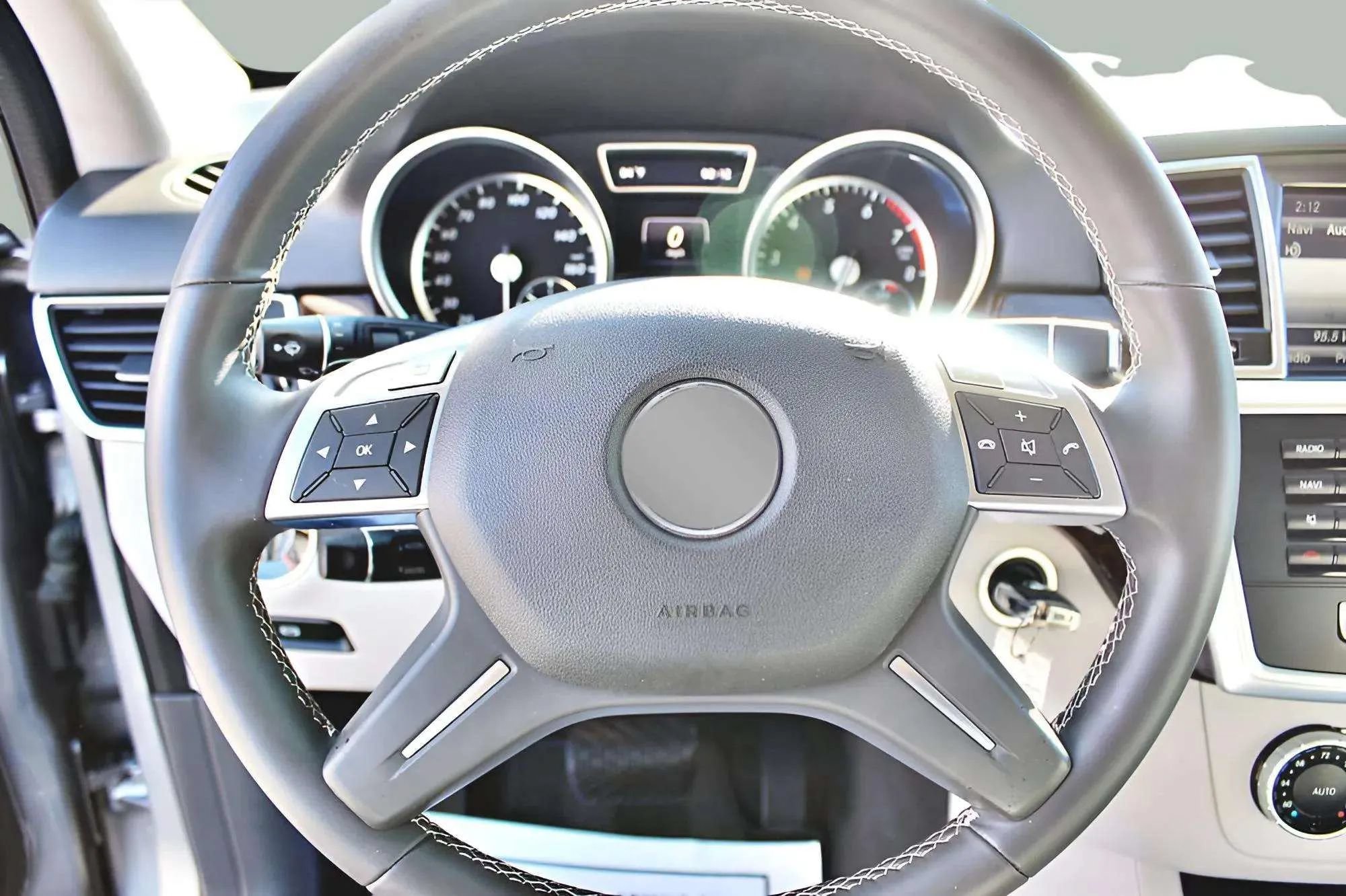 Used 2013 Mercedes-Benz ML 350 4MATIC image 11