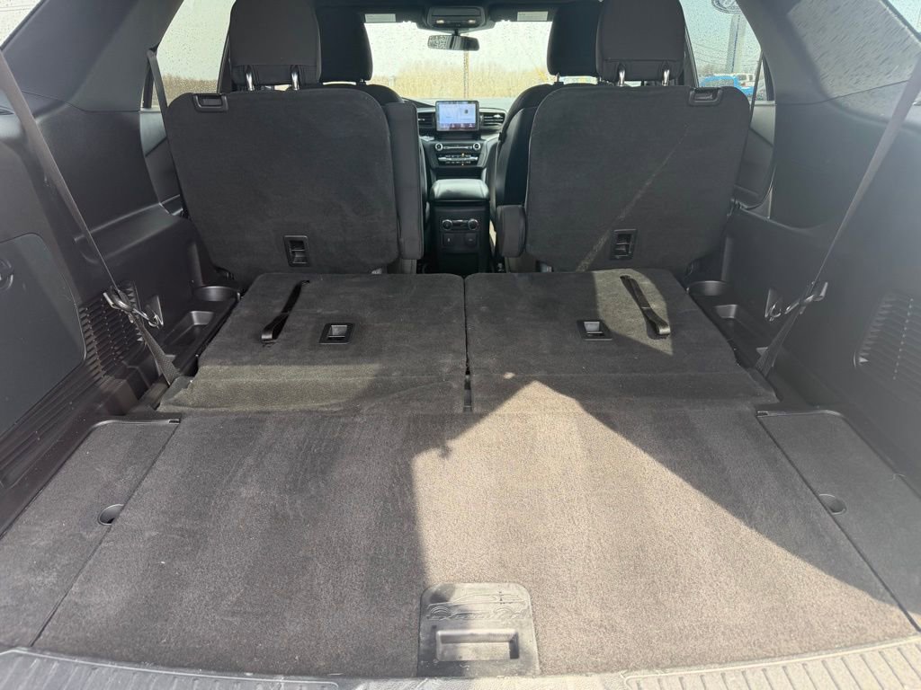 Used 2020 Ford Explorer XLT w/ Class III Trailer Tow Package image 8