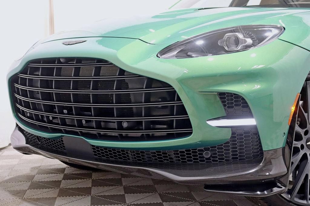 Used 2023 Aston Martin DBX 707 AWD/4WD image 9