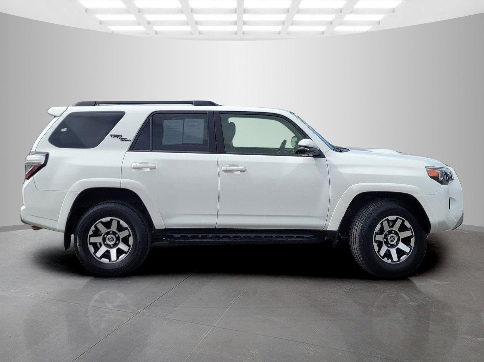 Used 2024 Toyota 4Runner TRD Off-Road Premium image 3