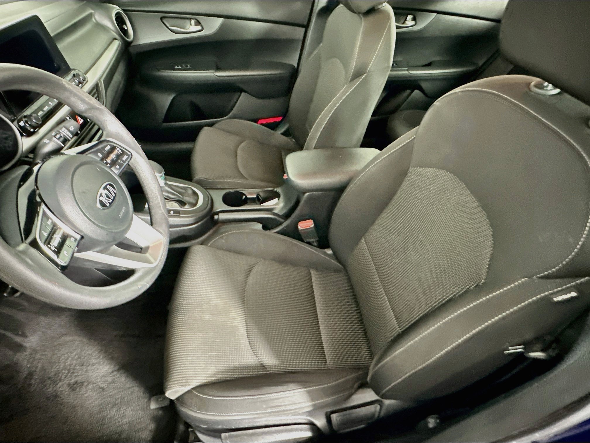 Used 2019 Kia Forte LXS FWD image 13