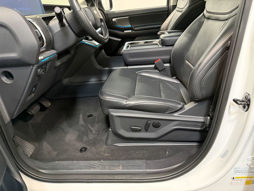 Used 2025 Ford Expedition Max Platinum image 57