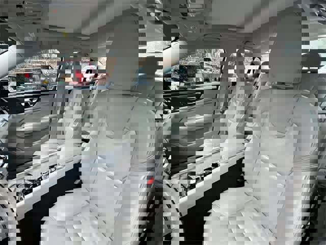 Used 2024 Volvo S60 B5 Plus image 17