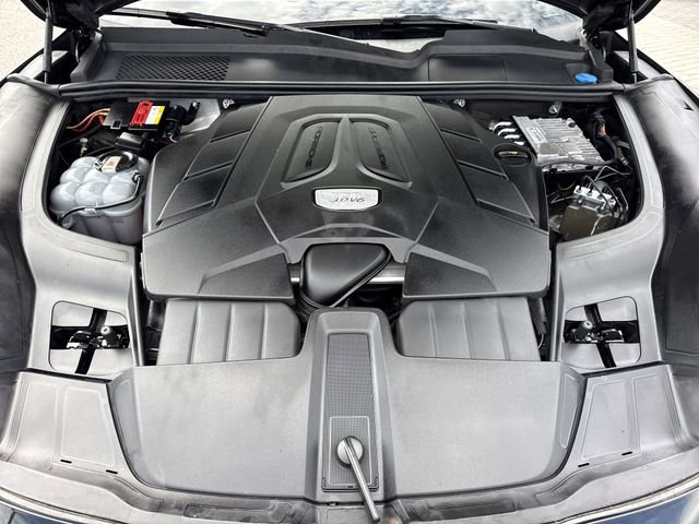 Used 2020 Porsche Cayenne image 45
