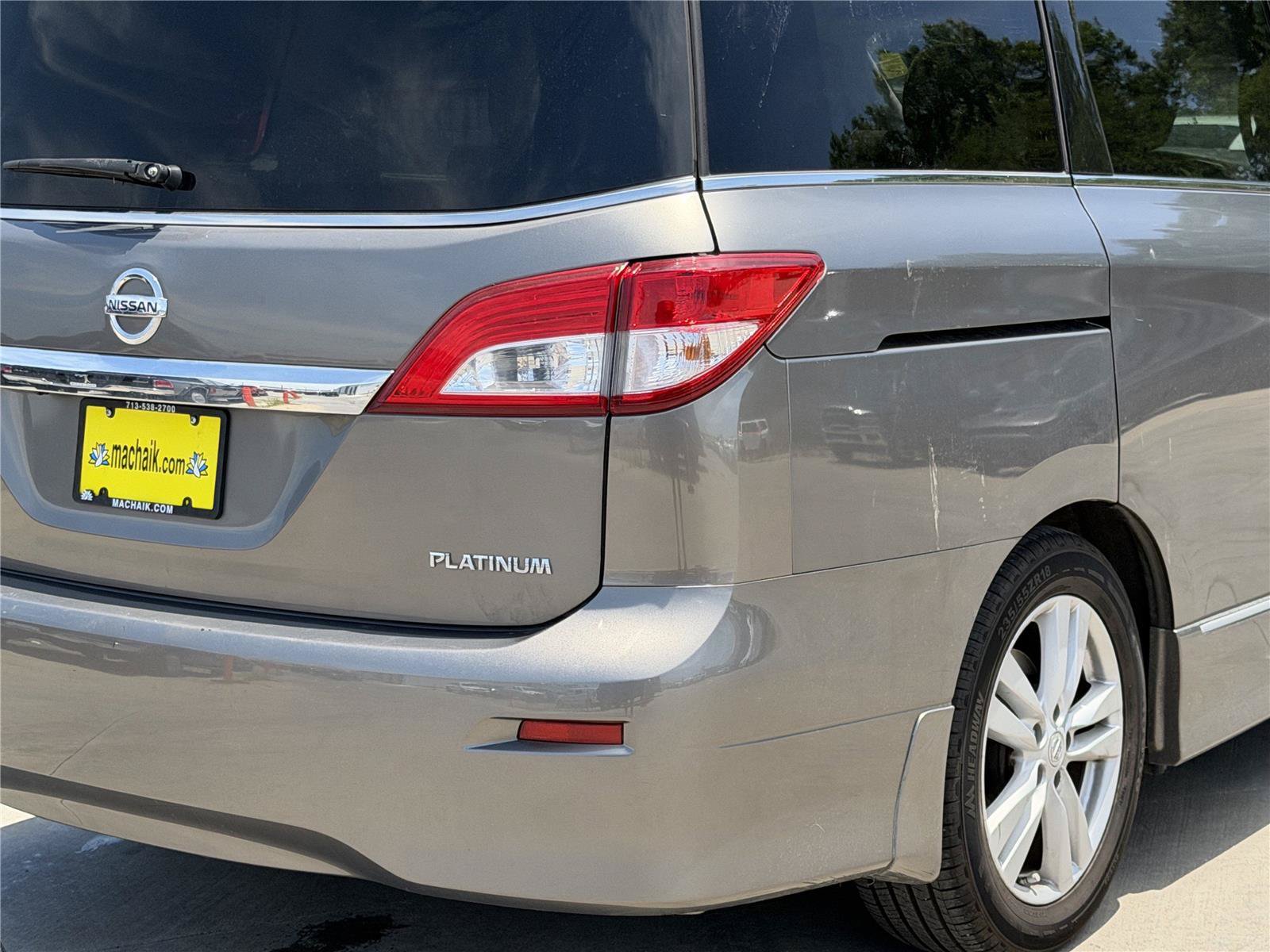 Used 2015 Nissan Quest Platinum FWD image 10