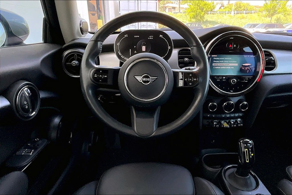 Used 2024 MINI Cooper SE FWD image 6