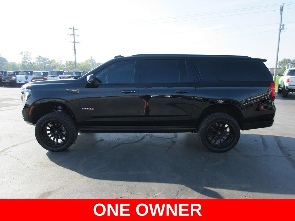 Used 2025 GMC Yukon XL AT4 Ultimate AWD/4WD image 9