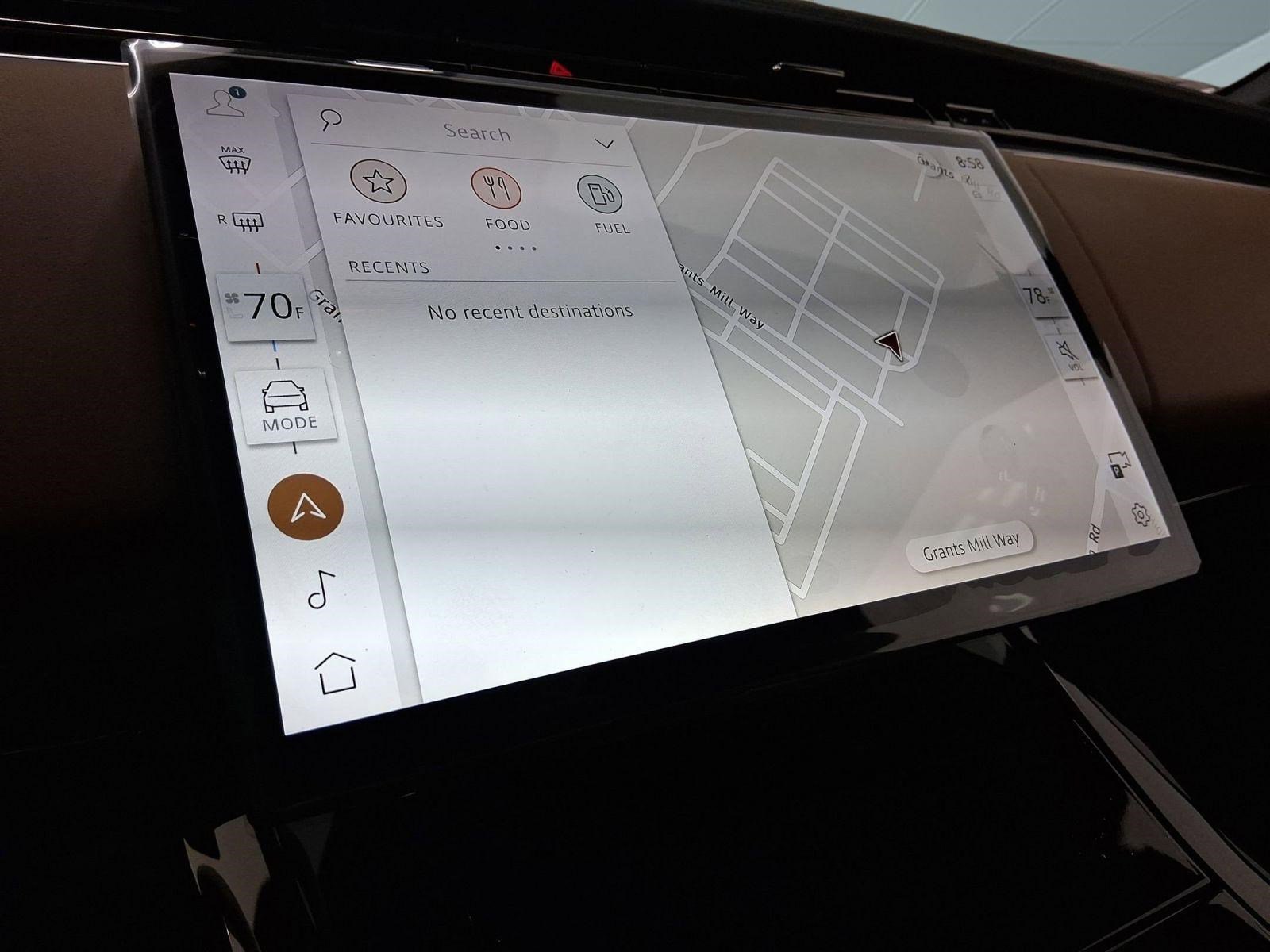 New 2026 Land Rover Range Rover Sport SE image 24