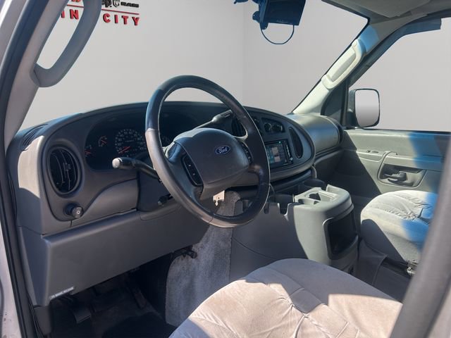 Used 2003 Ford E-150 and Econoline 150 RWD image 27