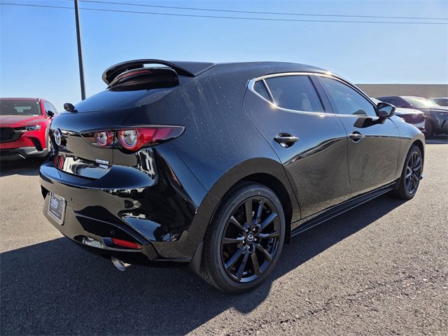 New 2026 MAZDA MAZDA3 Hatchback w/Premium Plus Pkg image 4