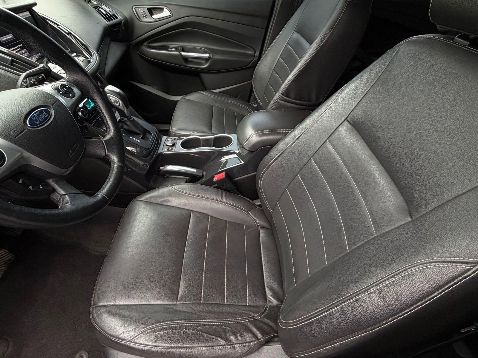 Used 2014 Ford Escape Titanium image 24