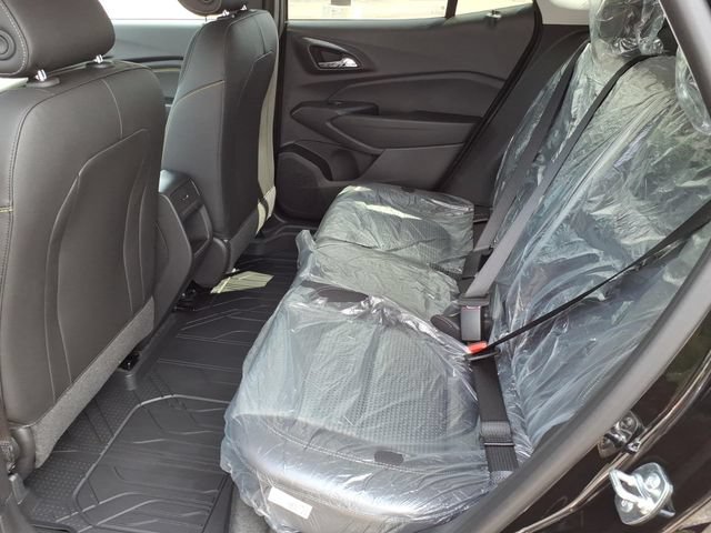 New 2026 Chevrolet Trax LT FWD image 8