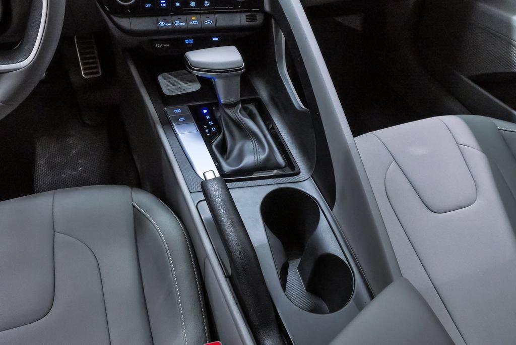 Certified 2026 Hyundai Elantra Sport FWD image 18