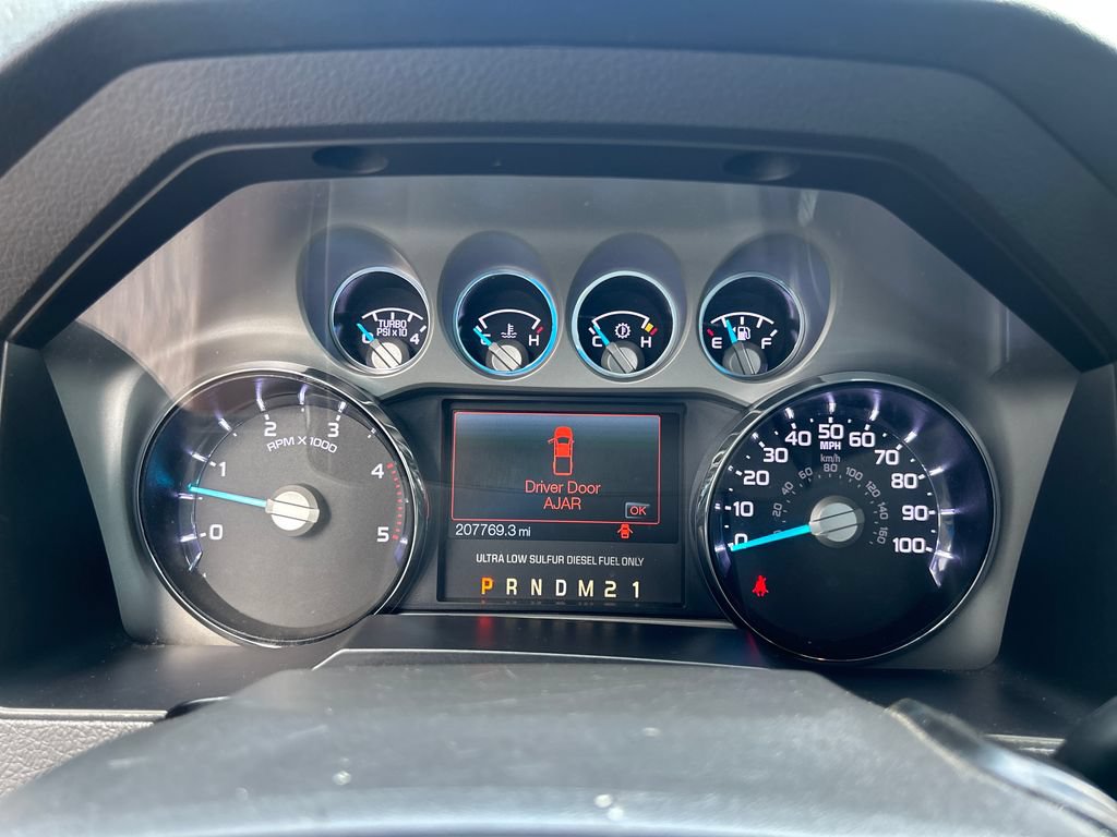 Used 2016 Ford F250 Lariat w/ Lariat Ultimate Package AWD/4WD image 15