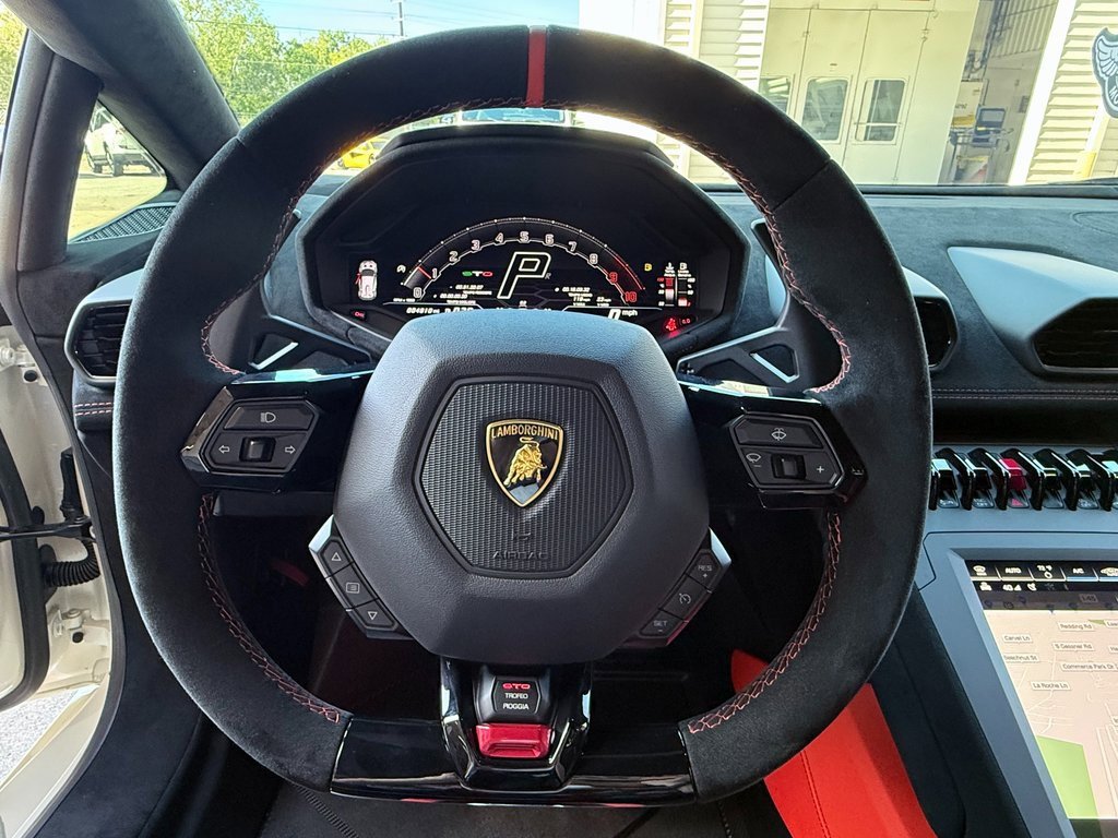 Used 2022 Lamborghini Huracan STO image 19