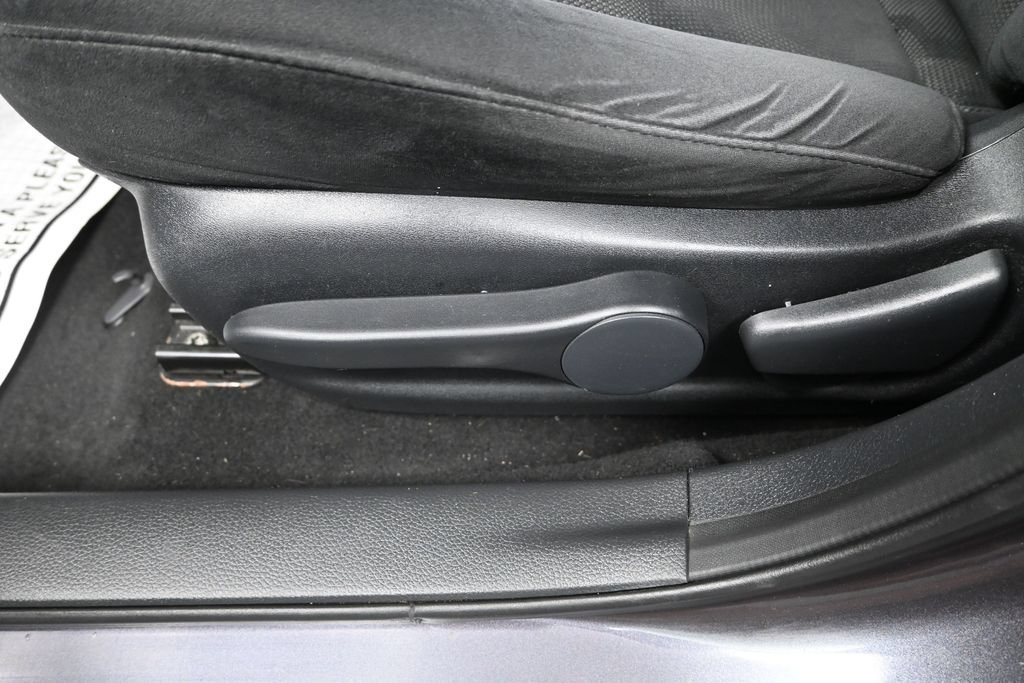 Used 2013 Nissan Sentra SV w/ Driver Pkg FWD image 11