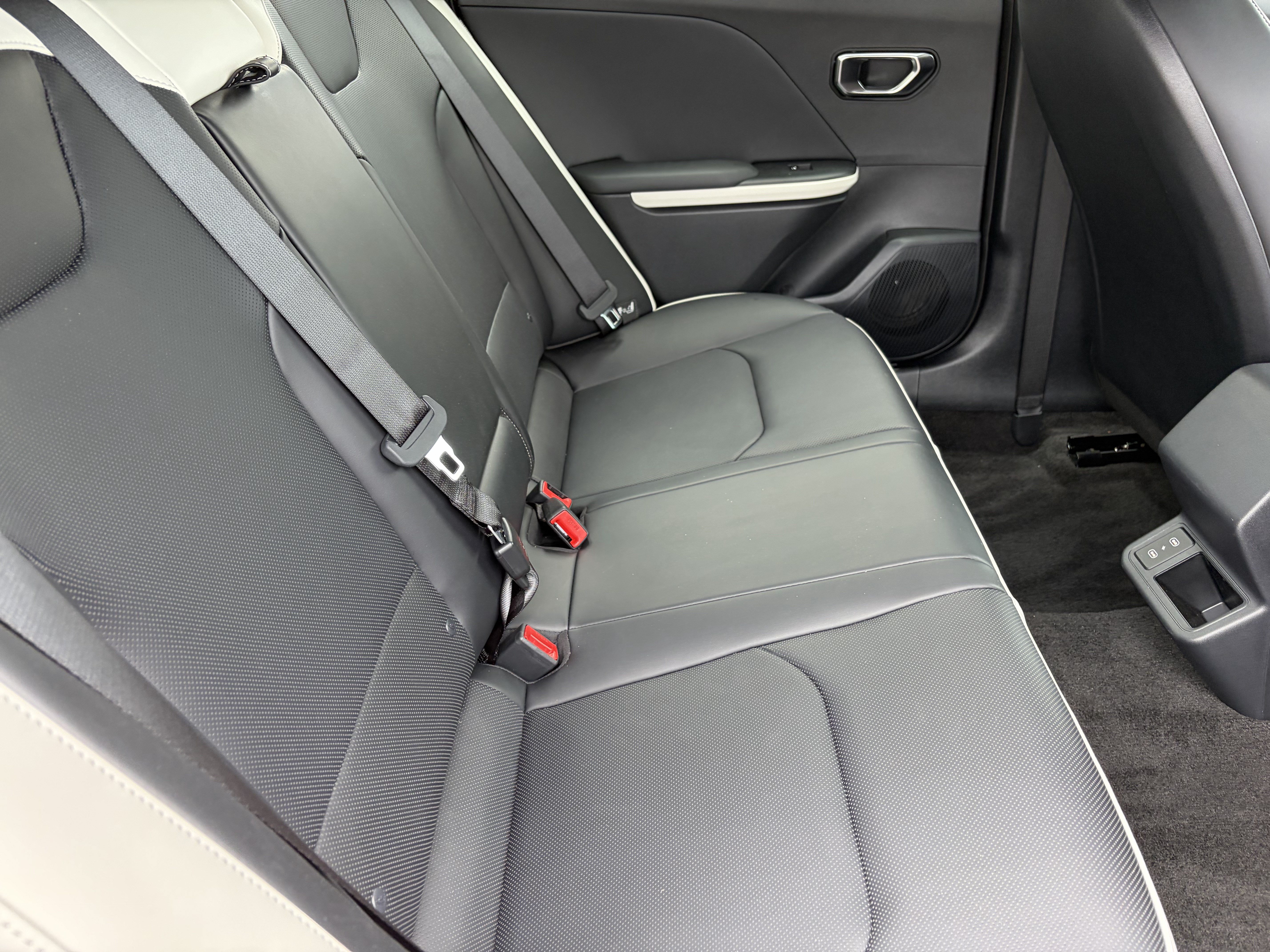 New 2026 Kia K4 GT-Line Turbo w/ GT-Line Premium Package FWD image 11