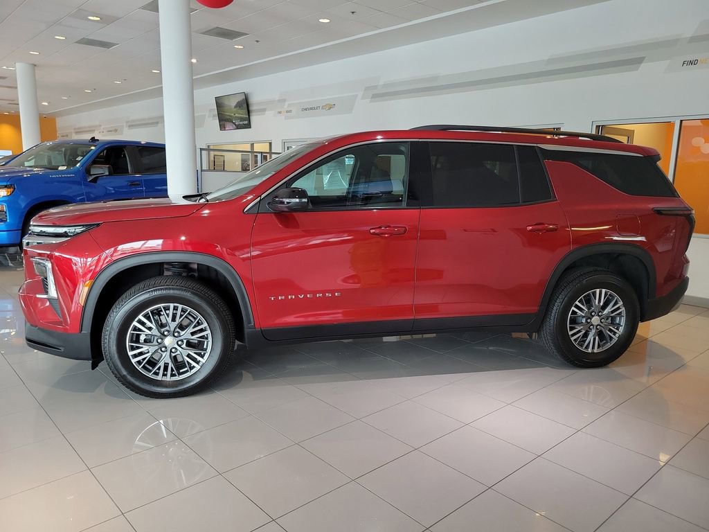 Used 2026 Chevrolet Traverse LT image 28