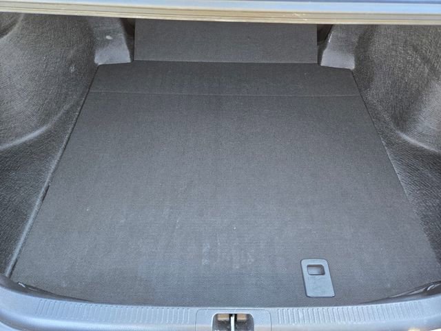 Used 2019 Toyota Camry SE image 9