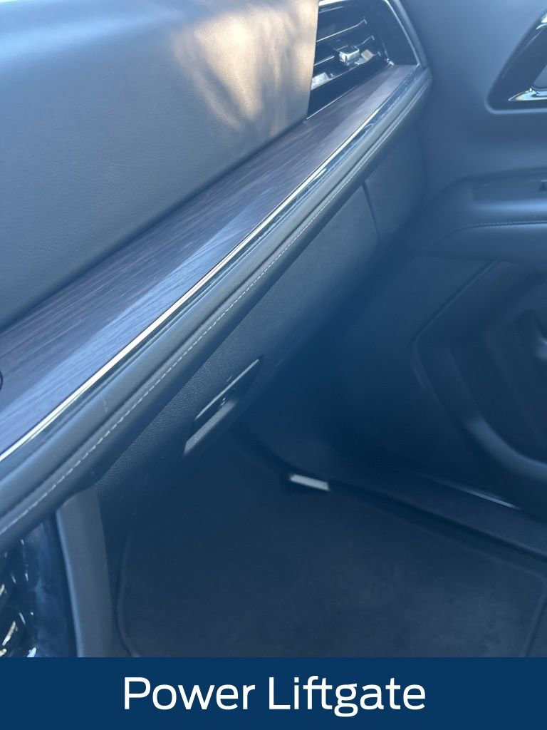 Certified 2025 Chevrolet Suburban Z71 image 20