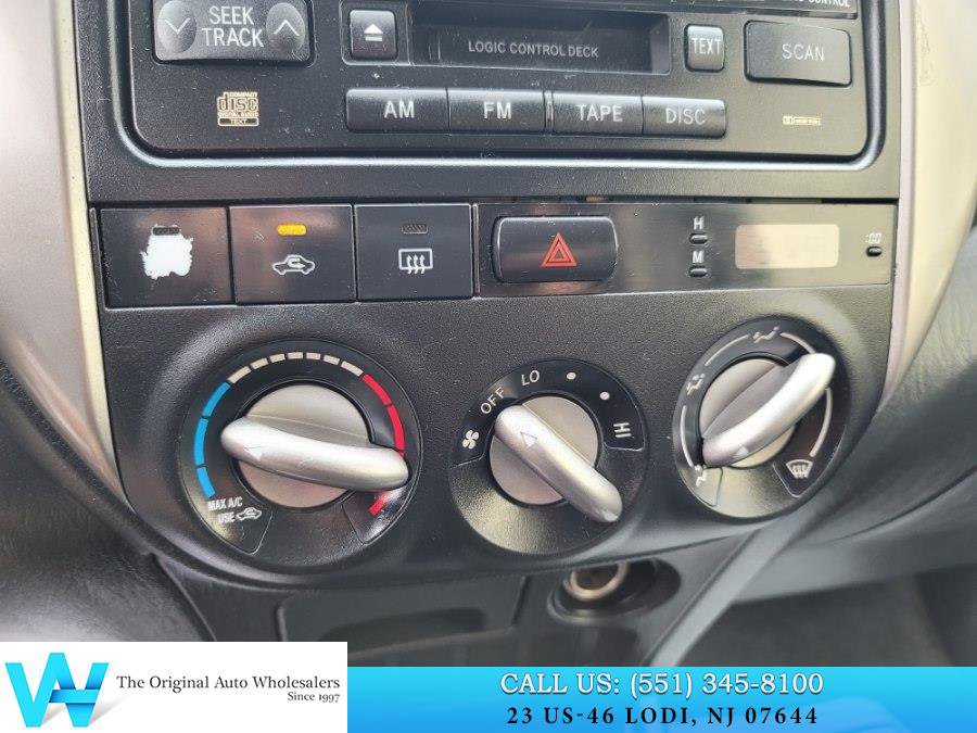 Used 2005 Toyota RAV4 4WD image 21