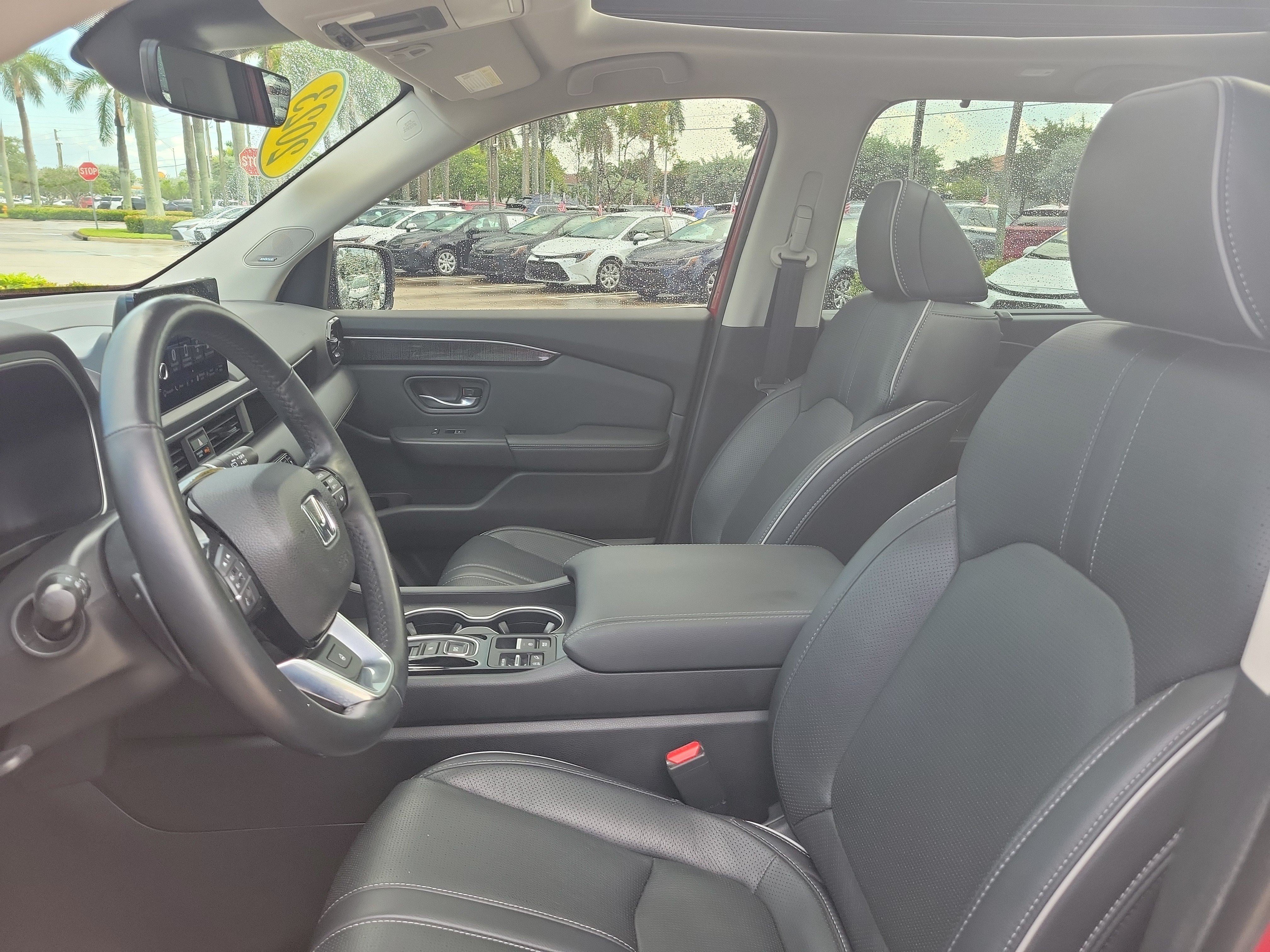 Used 2023 Honda Pilot Elite image 25