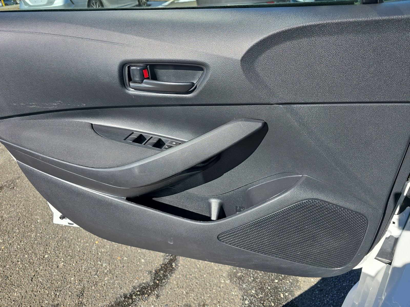 Used 2023 Toyota Corolla LE image 30