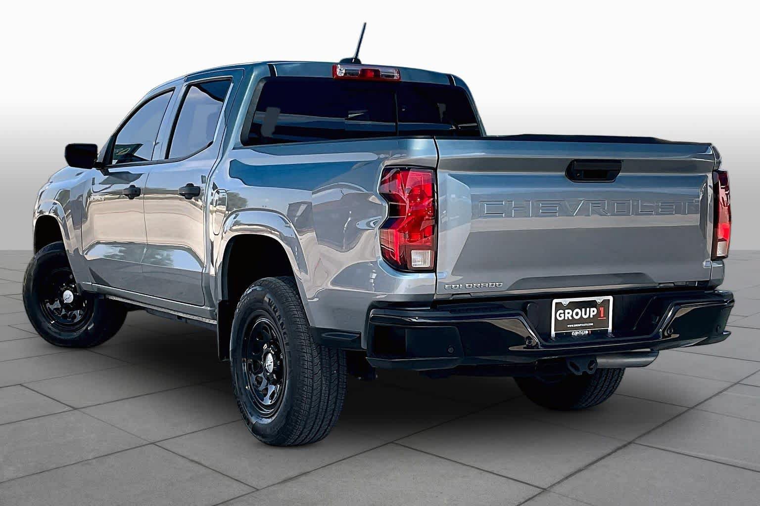 Used 2026 Chevrolet Colorado W/T RWD image 11