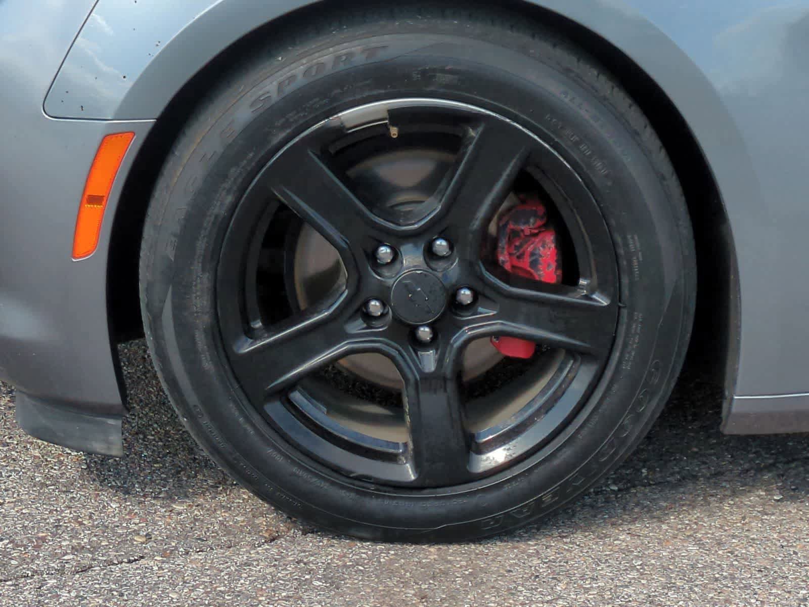 Used 2020 Chevrolet Camaro LT image 15