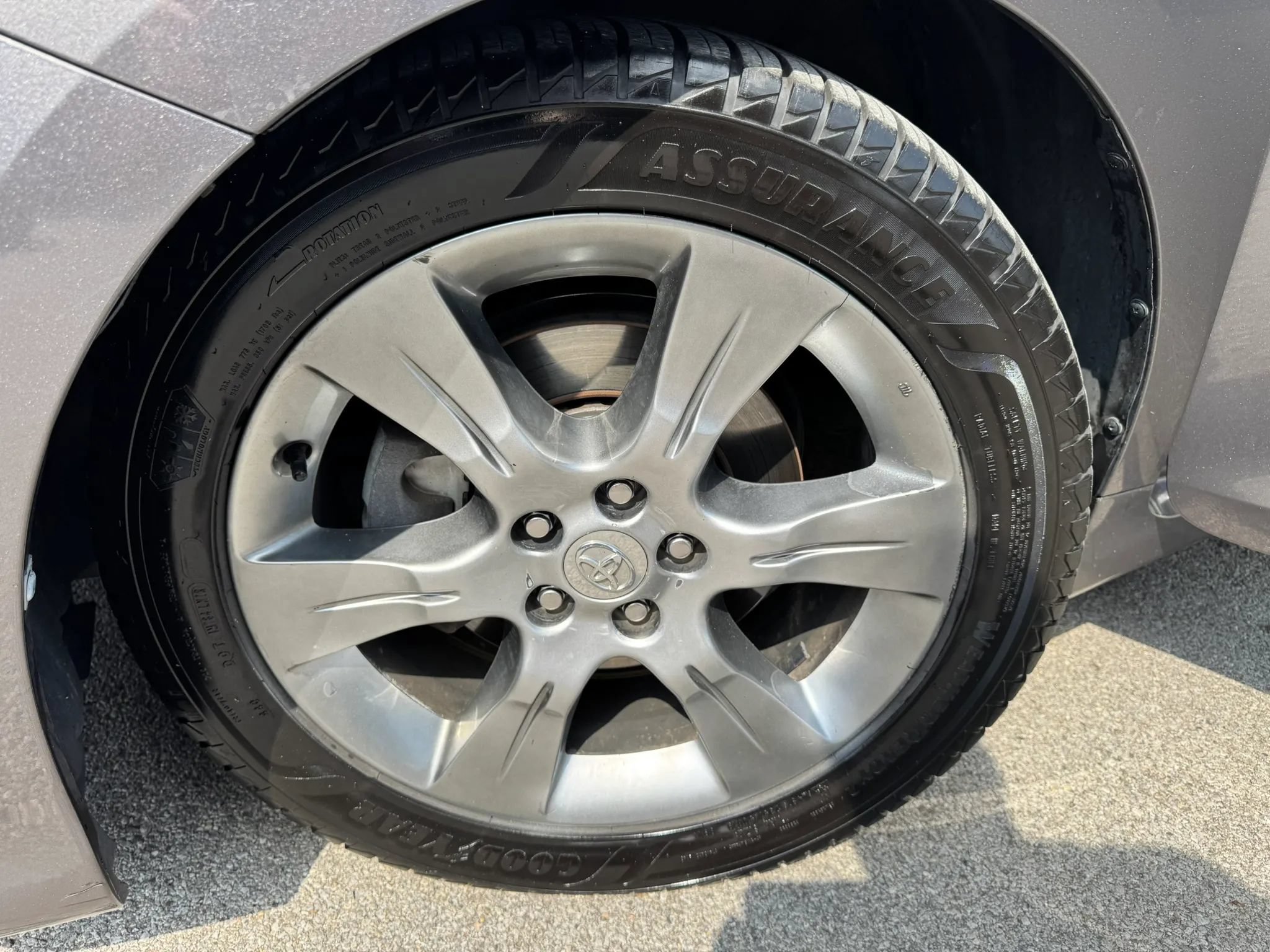 Used 2015 Toyota Sienna SE w/ SE Preferred Package FWD image 28