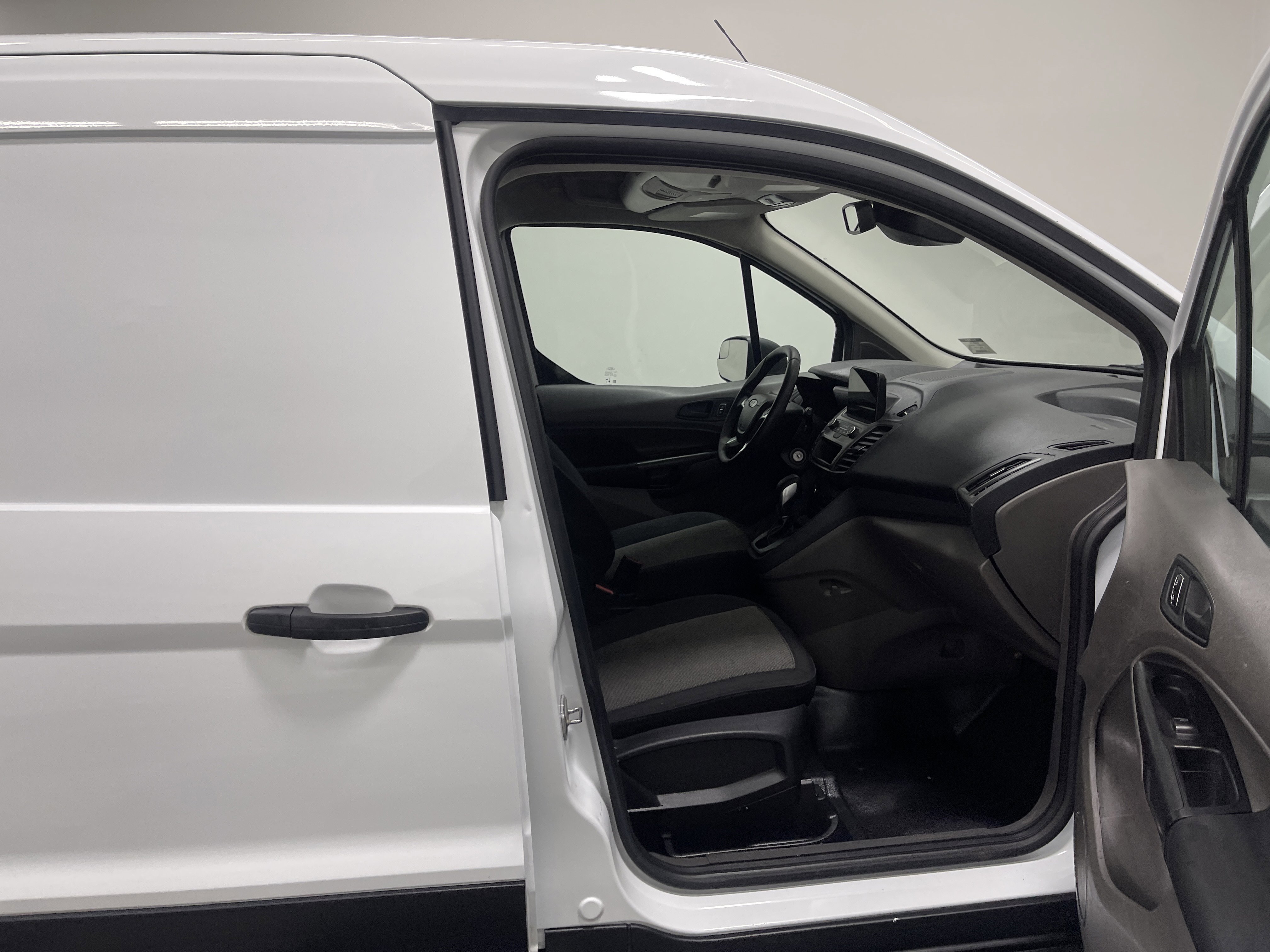 Used 2022 Ford Transit Connect XL w/ Trailer Tow Package image 21