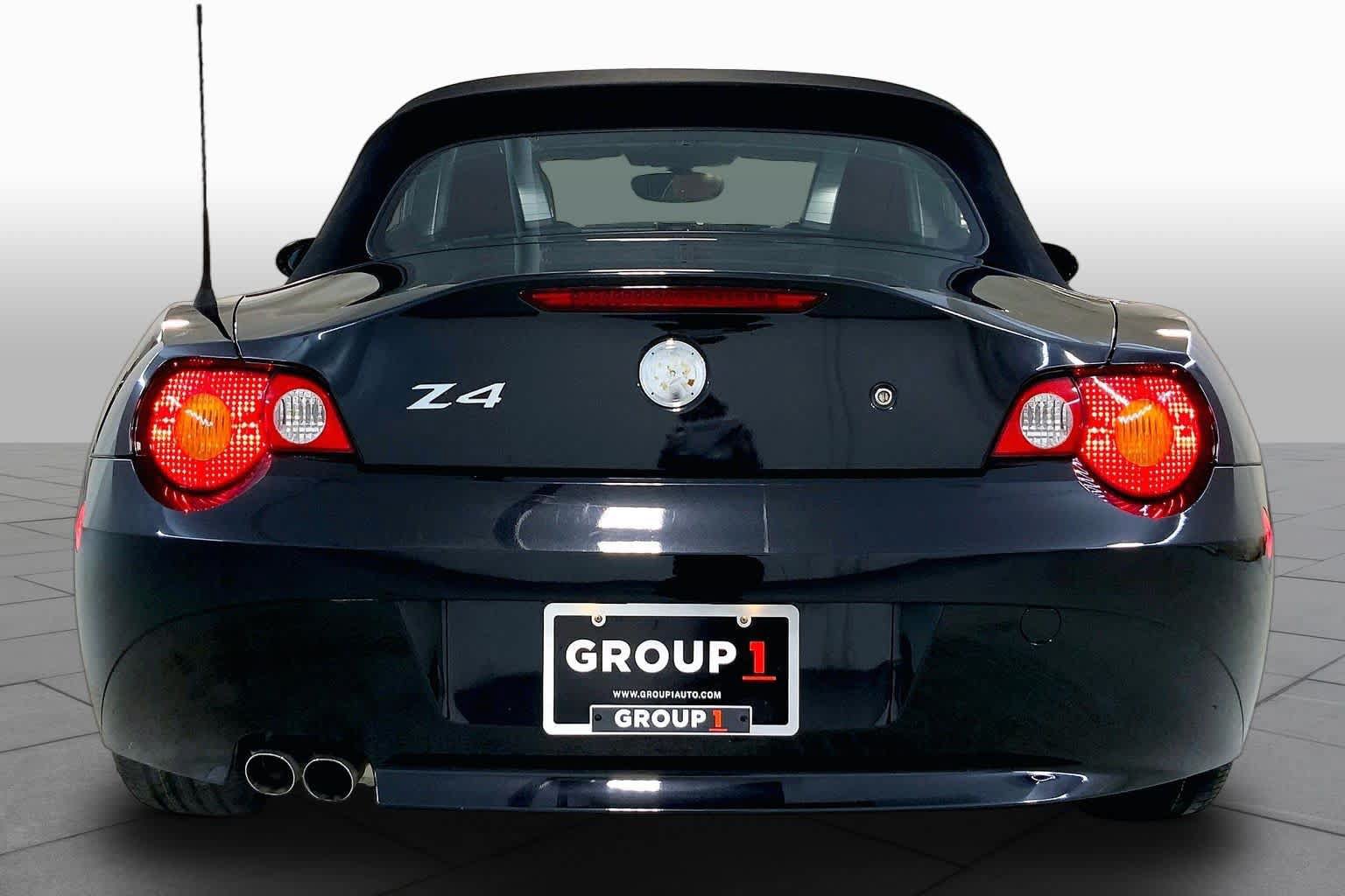 Used 2004 BMW Z4 3.0i RWD image 4