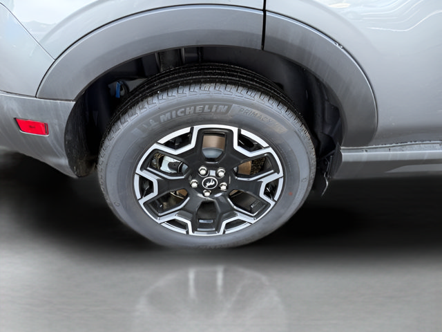 Certified 2025 Ford Bronco Sport Outer Banks w/ Outer Banks Tech Package+ AWD/4WD image 31