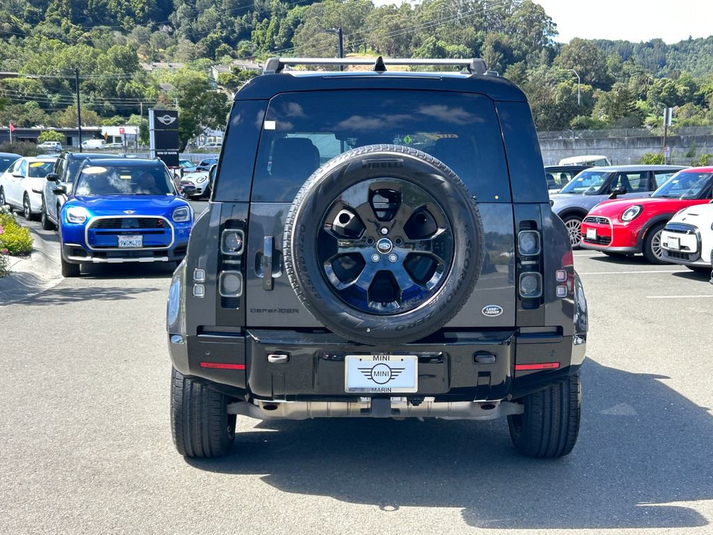 Used 2023 Land Rover Defender 110 X image 4