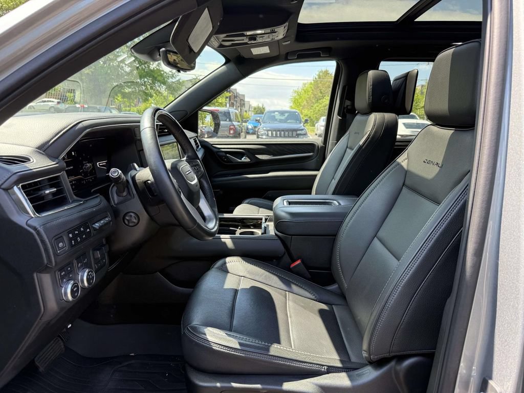 Used 2023 GMC Yukon Denali w/ Denali Reserve Package AWD/4WD image 13