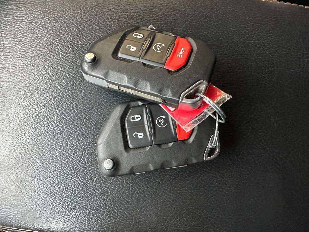 Used 2021 Jeep Wrangler Unlimited Sahara image 8