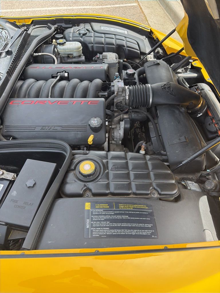 Used 2004 Chevrolet Corvette Convertible w/ Preferred Equipment Group image 34