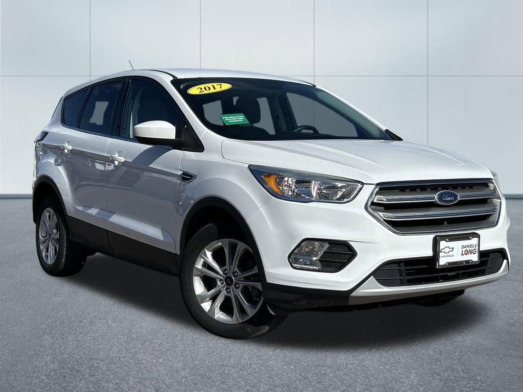 Used 2017 Ford Escape SE image 34