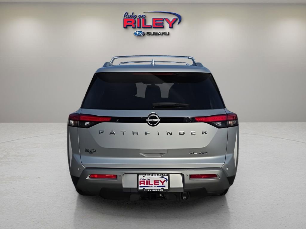 Used 2024 Nissan Pathfinder SL w/ SL Premium Package image 4