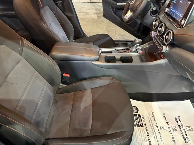 Certified 2025 Nissan Sentra SR w/ Midnight Edition FWD image 30