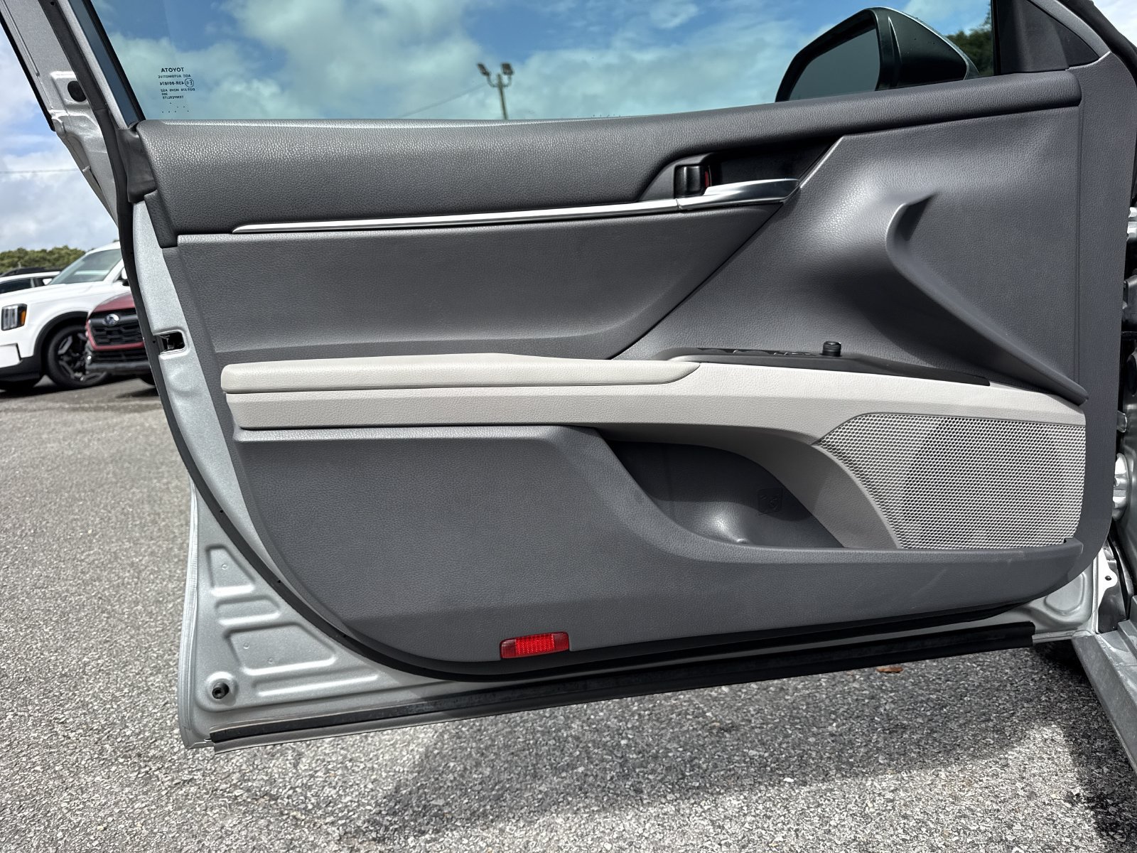 Used 2024 Toyota Camry LE w/ Convenience Package FWD image 13