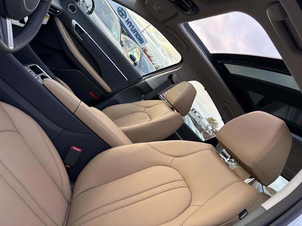 New 2026 Hyundai Sonata Limited FWD image 32