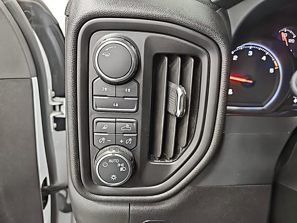 Used 2024 Chevrolet Silverado 2500 Custom w/ Custom Value Package image 22