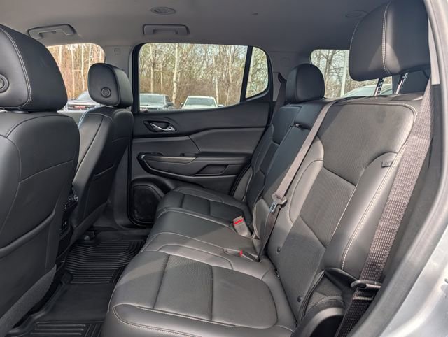 Used 2023 GMC Acadia SLT image 13